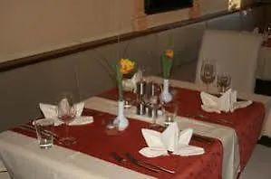 Hotel Steuxner 3*