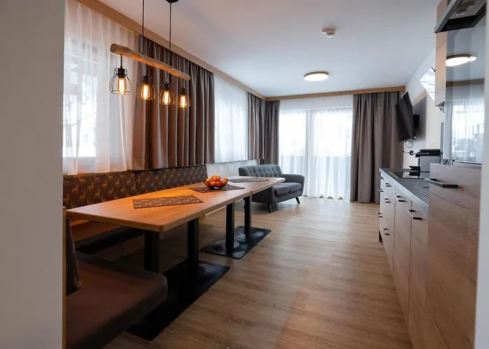 Steuxner Hotel
