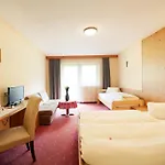 Steuxner Hotell